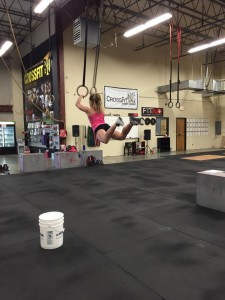 Nicole B. knocking out some muscle ups!